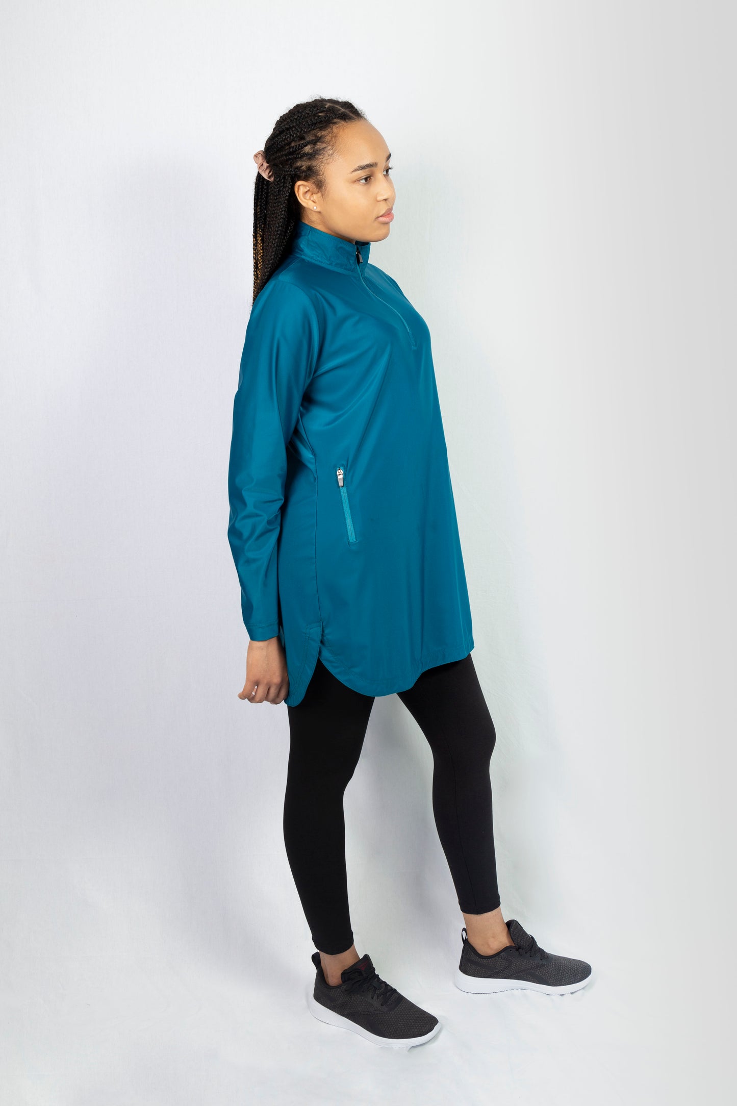 Long gym top. Modest workout clothes